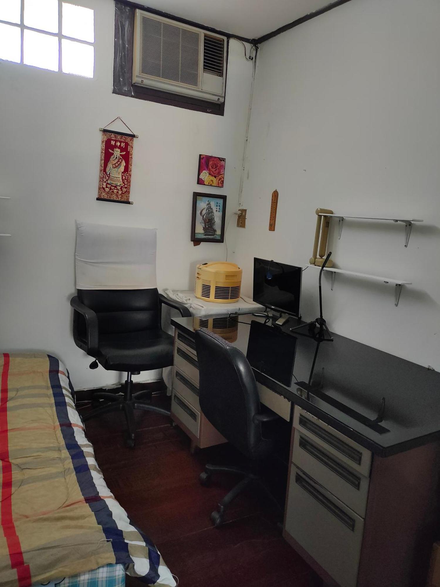 Sip N' Camp Hostel Банкок Екстериор снимка